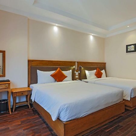 Hoang Lan Hotel Хошимин Екстериор снимка