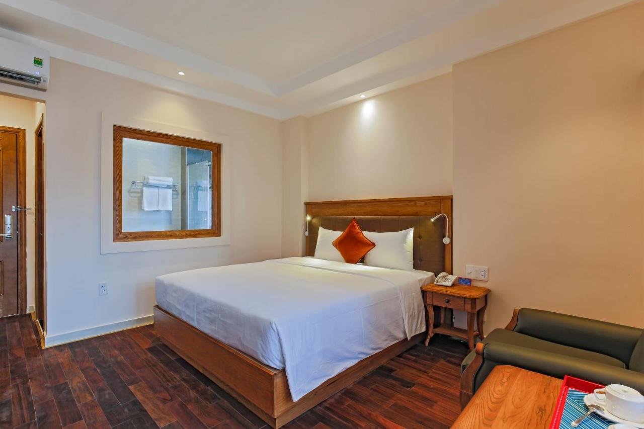 Hoang Lan Hotel Хошимин Екстериор снимка