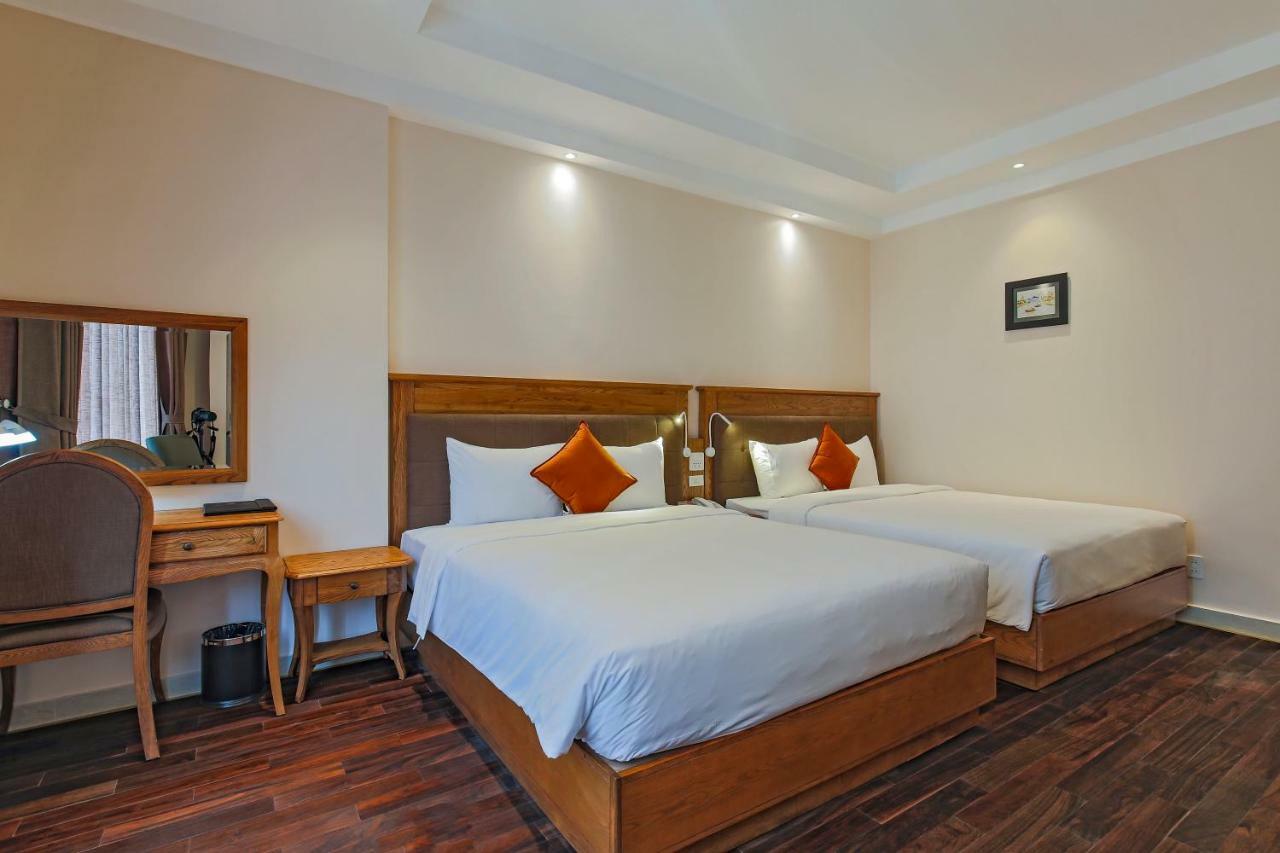 Hoang Lan Hotel Хошимин Екстериор снимка