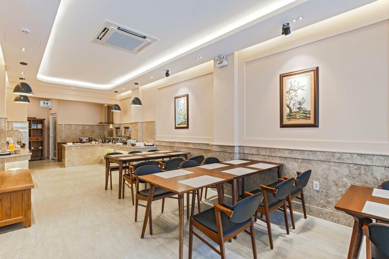 Hoang Lan Hotel Хошимин Екстериор снимка