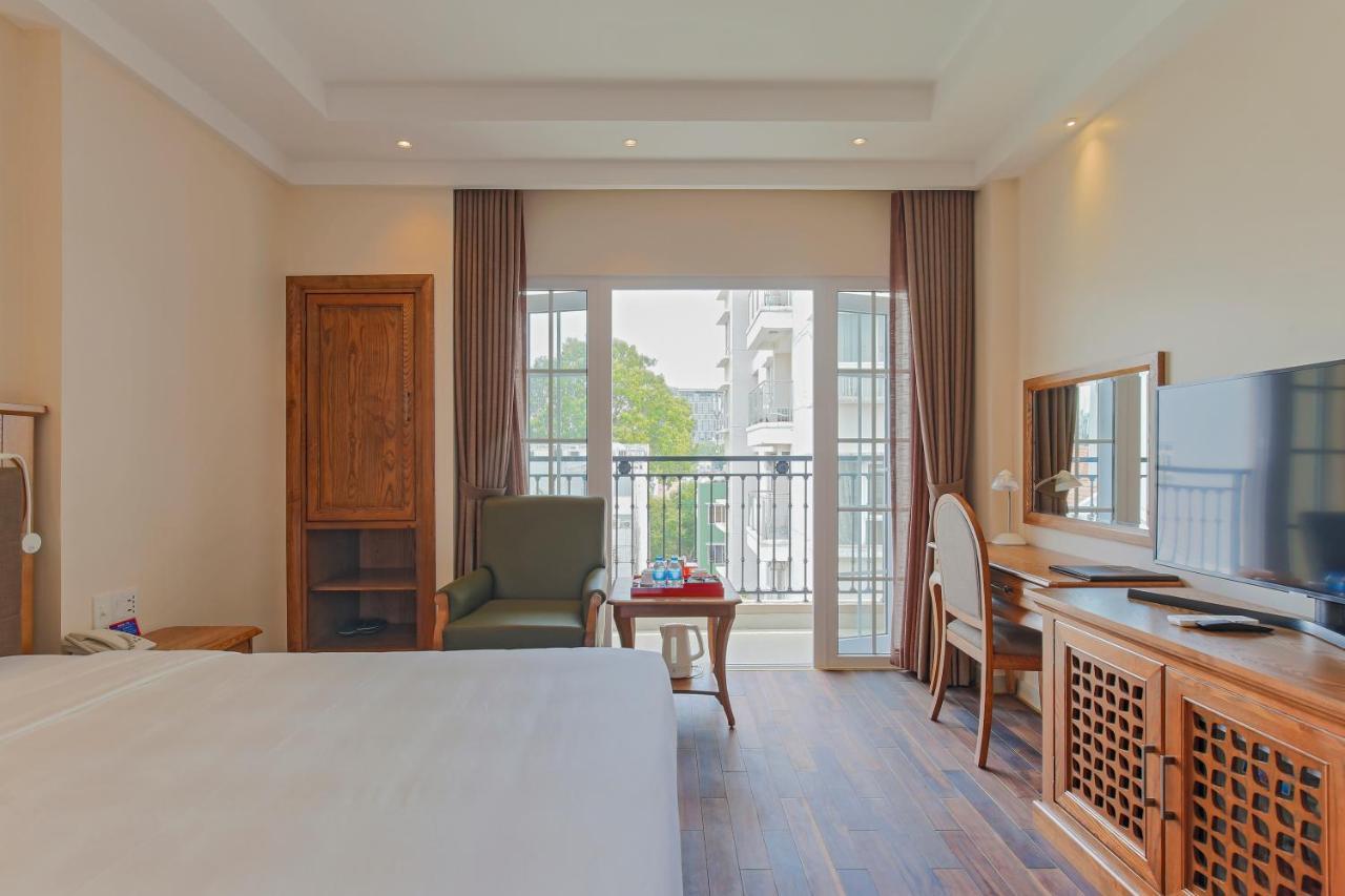 Hoang Lan Hotel Хошимин Екстериор снимка